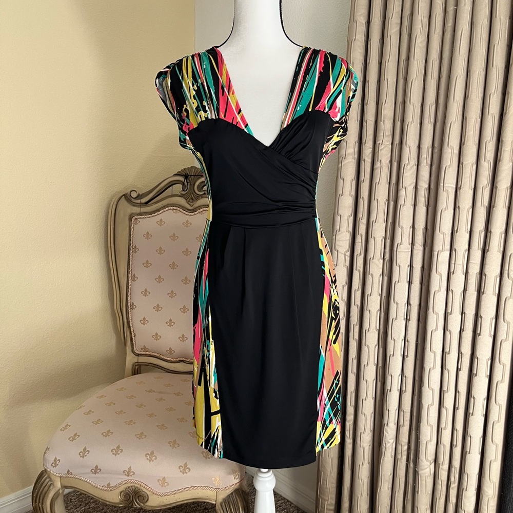 BCBGMaxAzria “Attractive” Black w/Multi Color Design Body Contour Dress. Sz Sm.